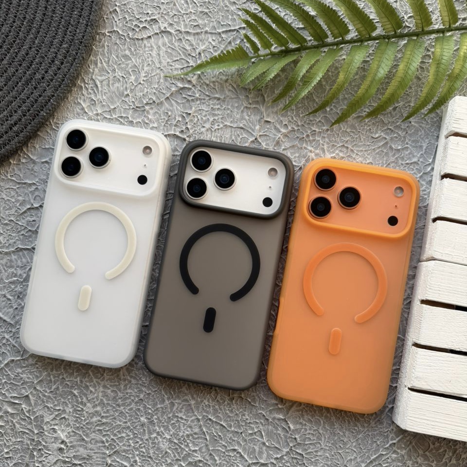 قاب سیلیکونی مات مگسیف دار سری 17