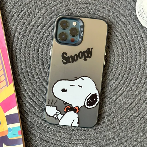 کاورکوشی Snoopy آیفون