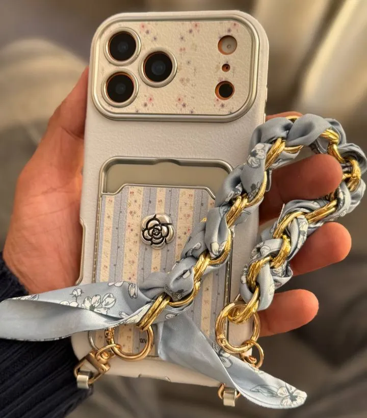 قاب موبایل آیفون اسکارف گل آبی مه آلود + بندست