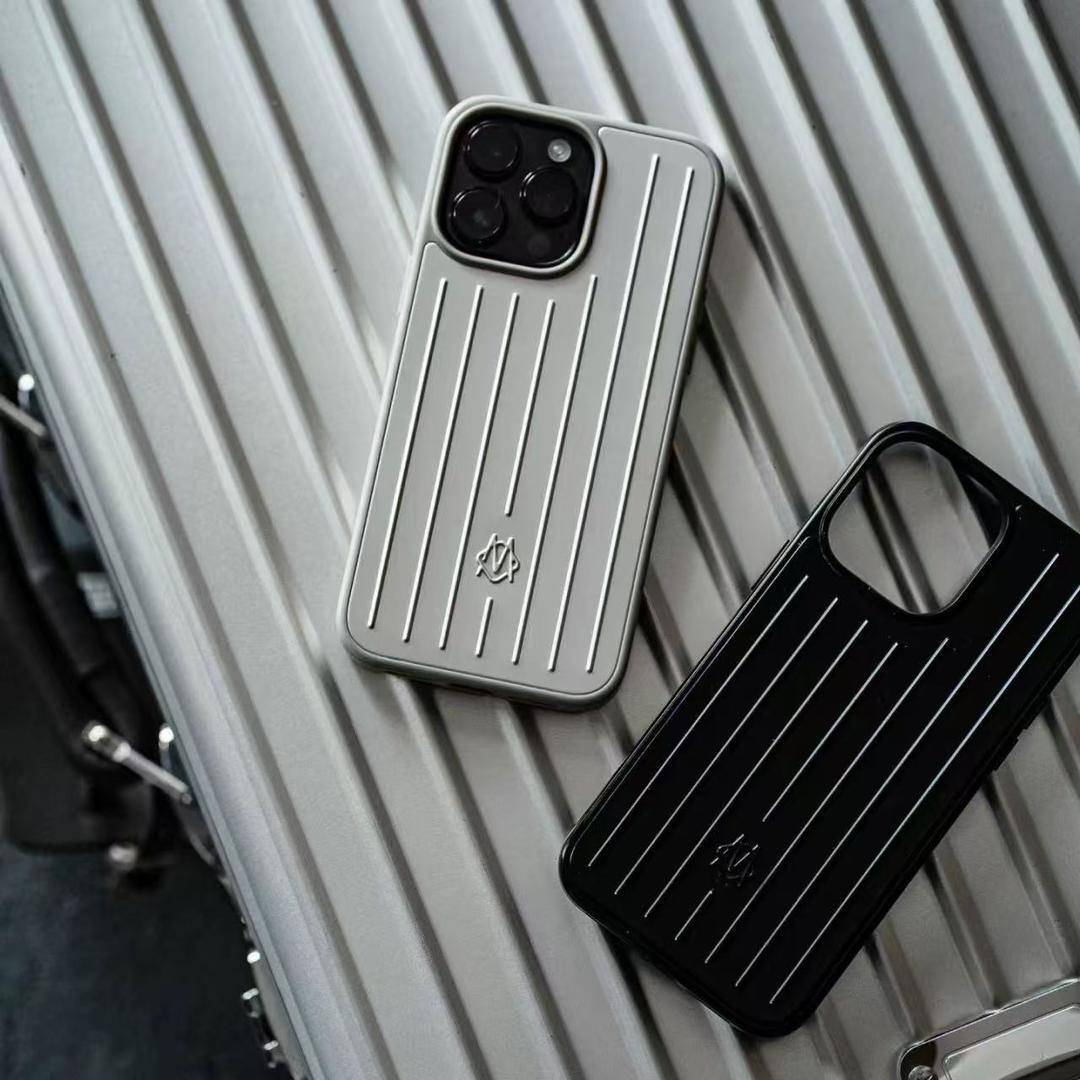 قاب گوشی آیفون RIMOWA CASE