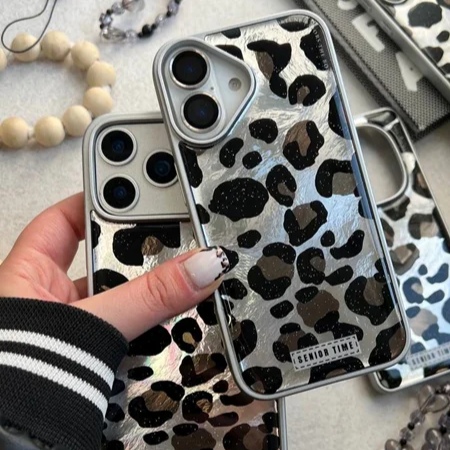 قاب گوشی پلنگی آویز طوسی